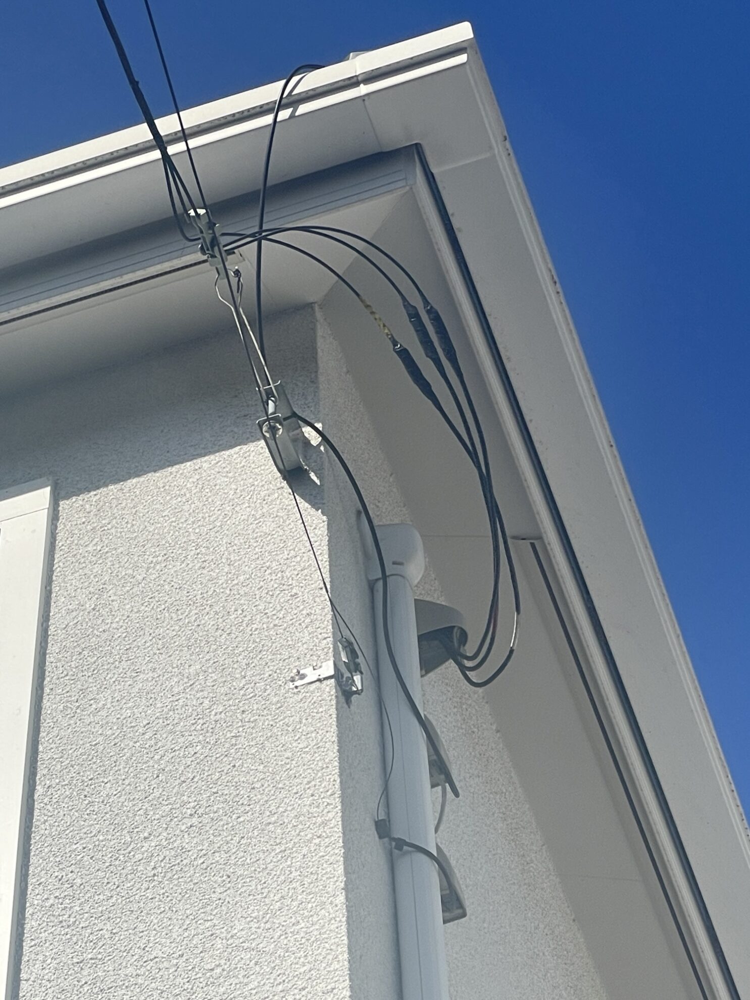 電線防護管の施工現場(横浜市)